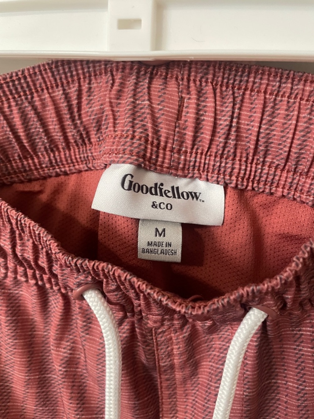 Goodfellow & Co Red Plaid Men’s Swim Hybrids - Picture 4 of 4